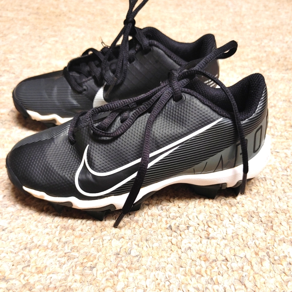 Nike youth cleats size 13